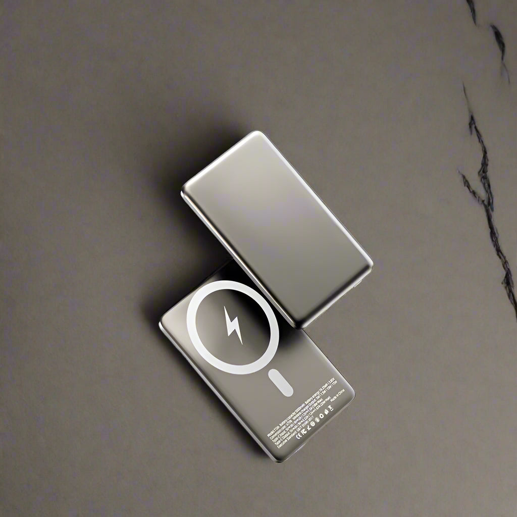 GhostCharge 20 – Sleek and silent power with attitude