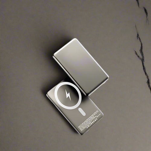GhostCharge 20 – Sleek and silent power with attitude